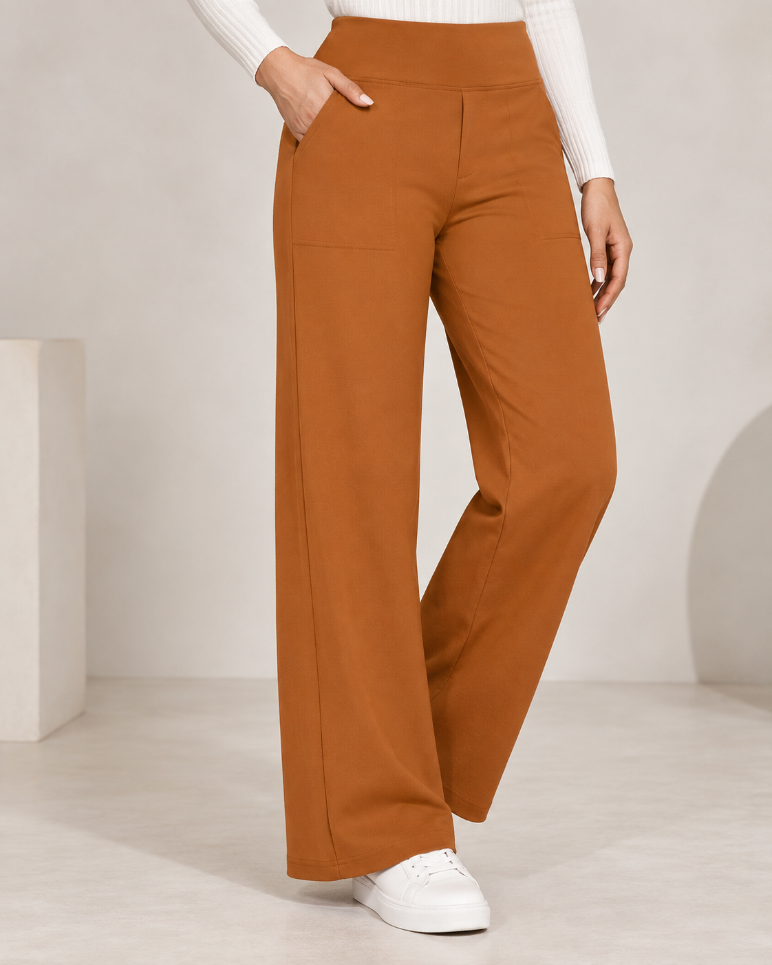 Komfortable Stretch-Hose mit weiten Beinen