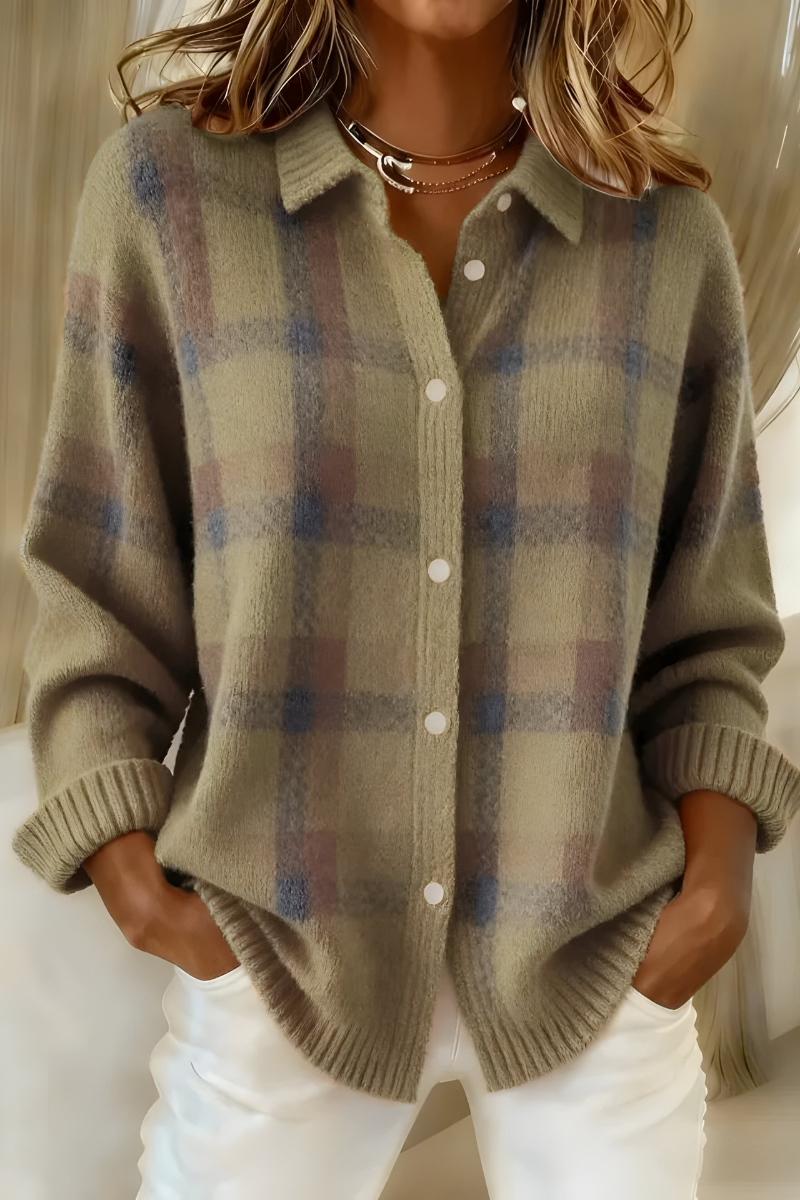 Karierte Strickjacke