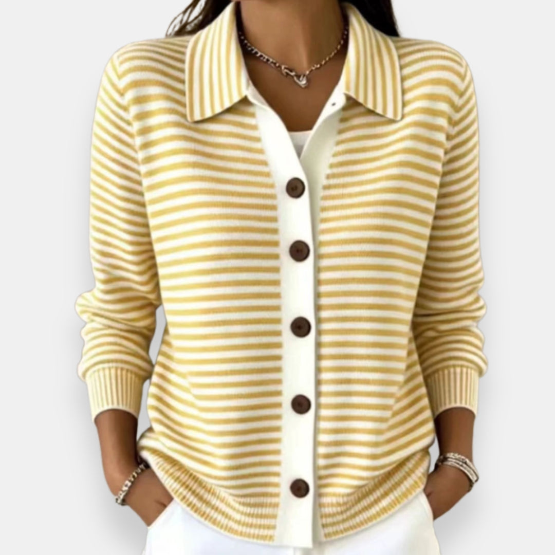 Gestreifte Herbst-Strickjacke