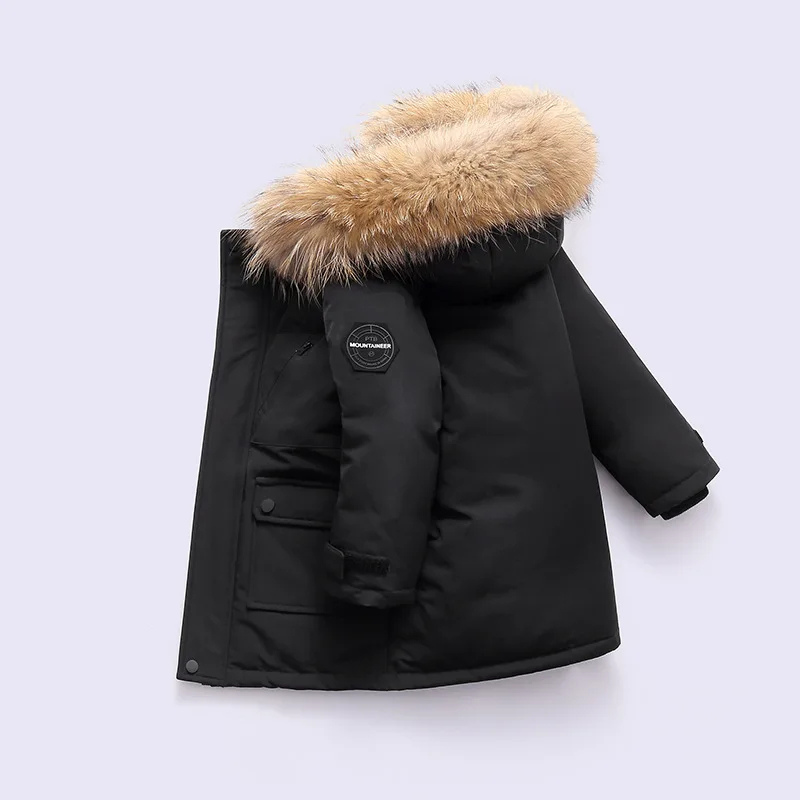 Warmer Wintermantel mit plüschigem Fellbesatz