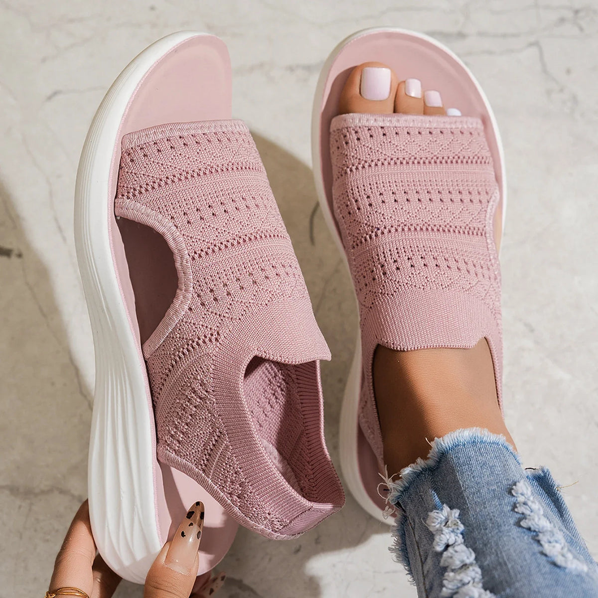 Sandale aus elastischem Mesh mit anatomischer Sohle / Komfort von Sneakers mit Frische von Sandalen