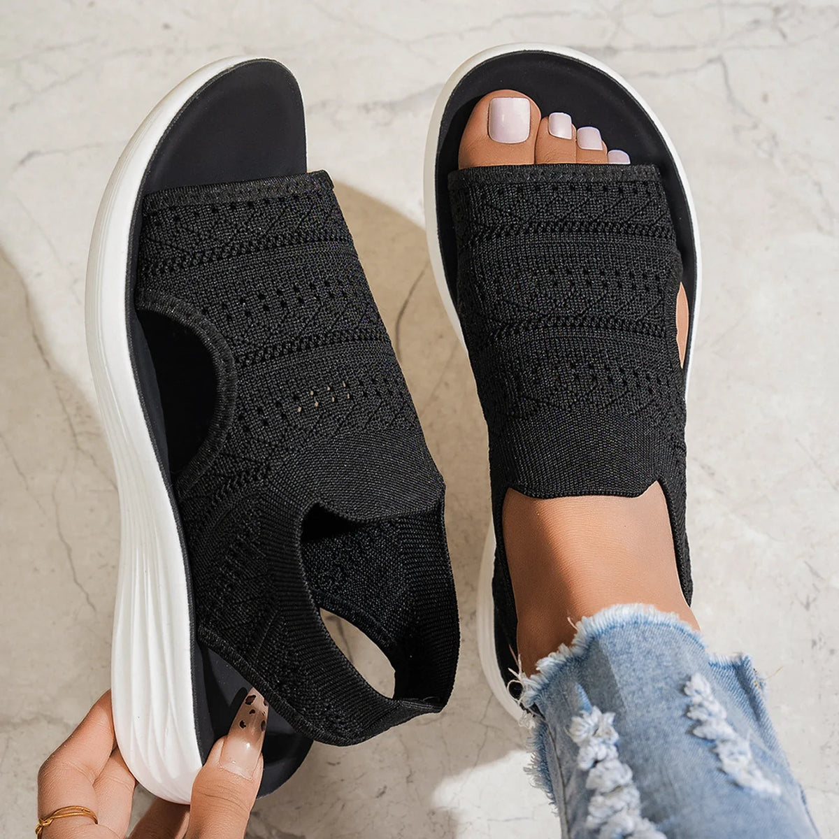 Sandale aus elastischem Mesh mit anatomischer Sohle / Komfort von Sneakers mit Frische von Sandalen