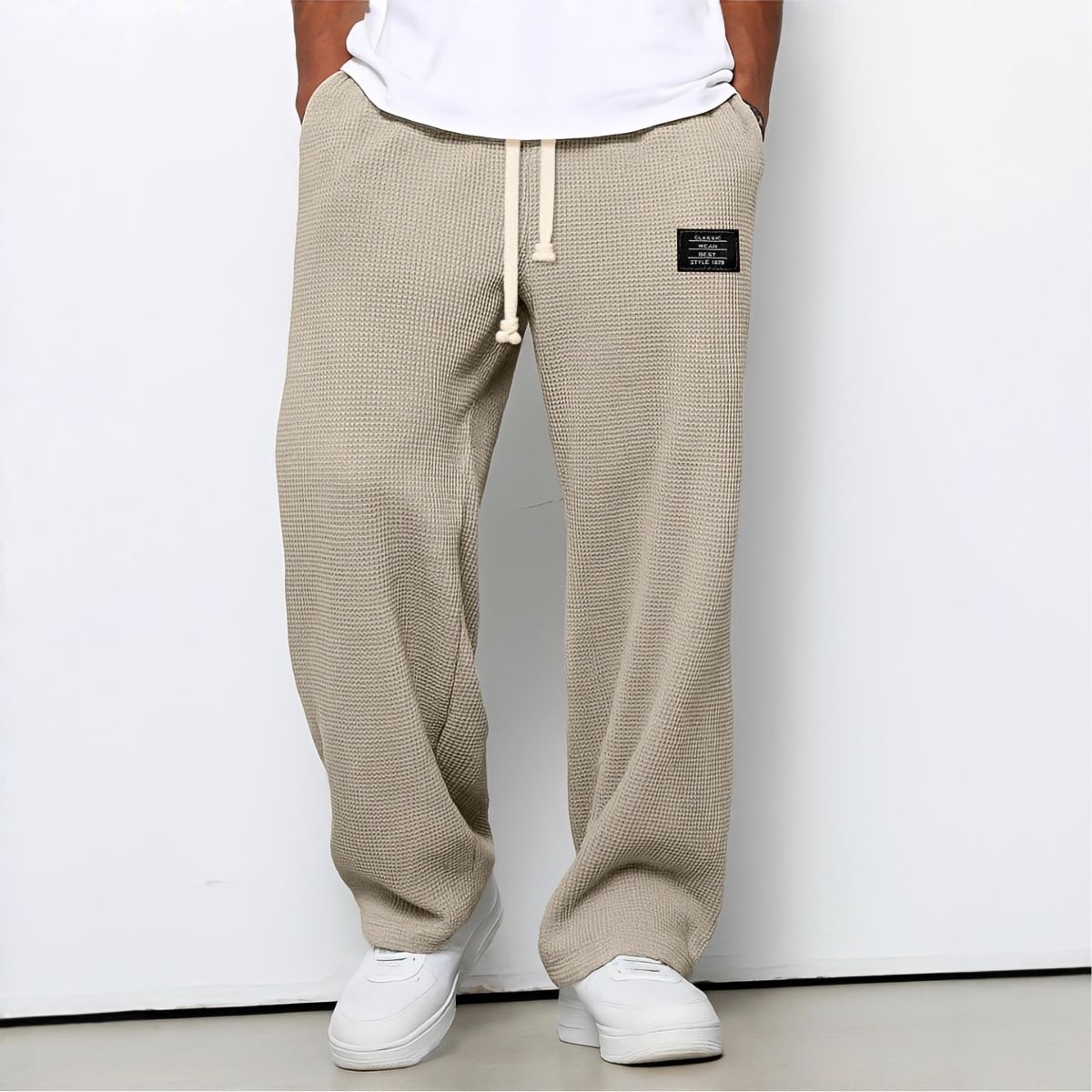 Bequeme Herrenhose mit weiter Passform und verstellbarem Bund