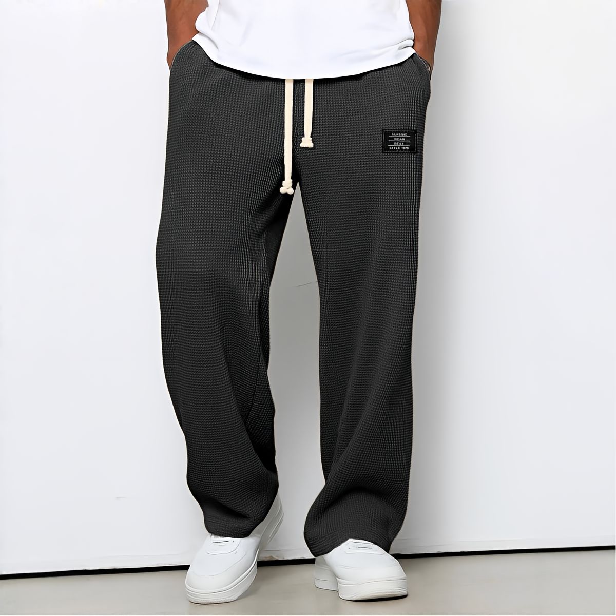 Bequeme Herrenhose mit weiter Passform und verstellbarem Bund