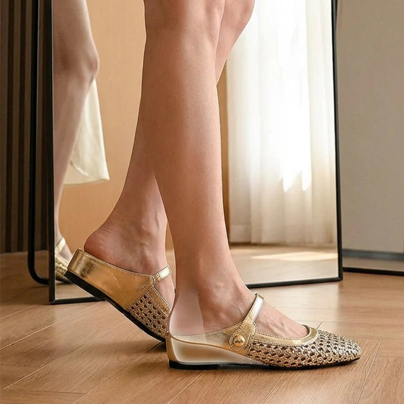 Clogs aus geflochtenem Gewebe mit quadratischer Spitze