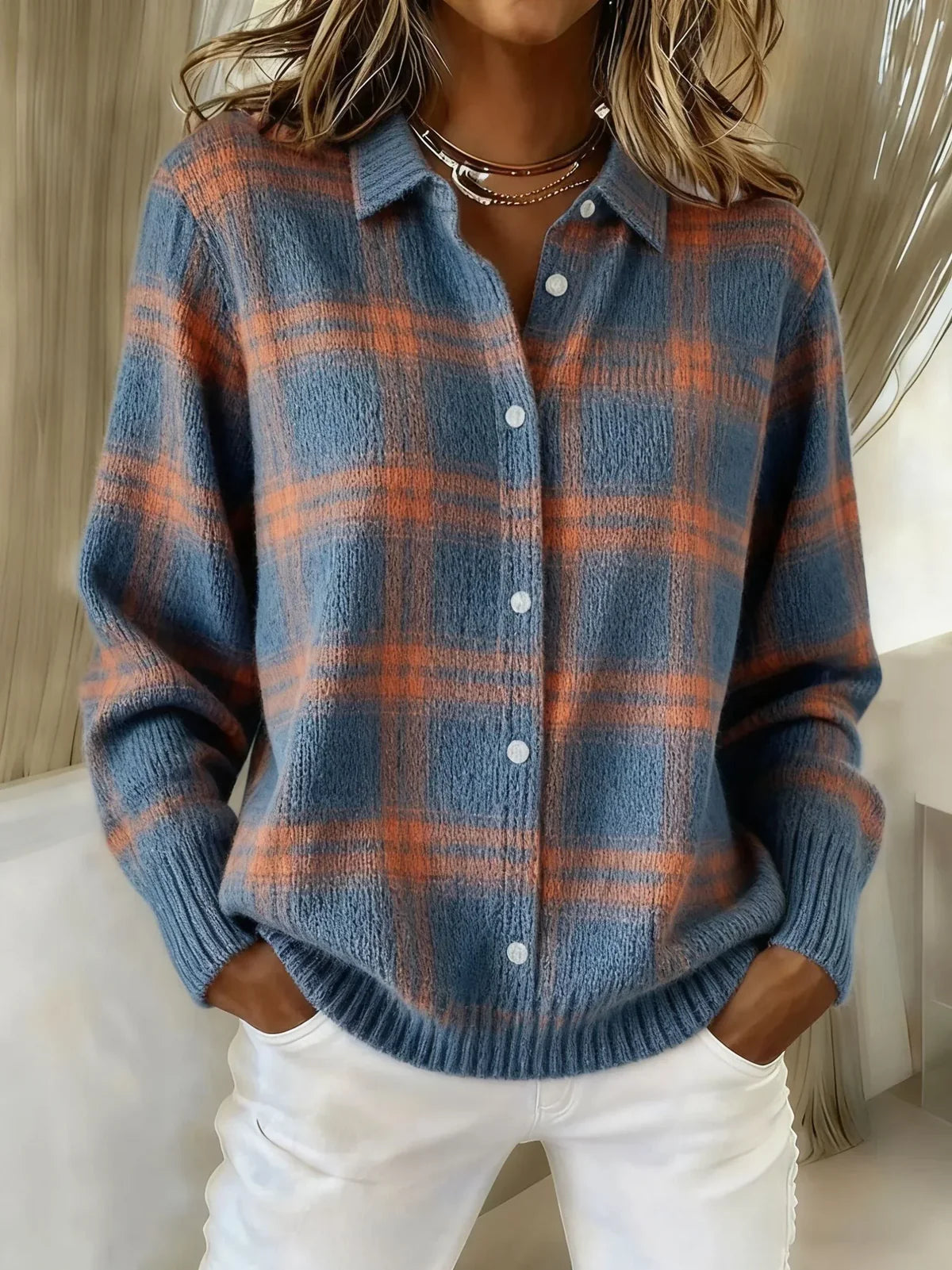 Karierte Strickjacke