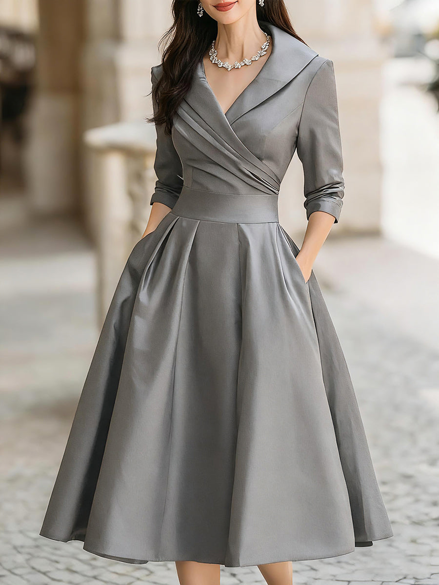 Elegantes Abendkleid mit V-Ausschnitt