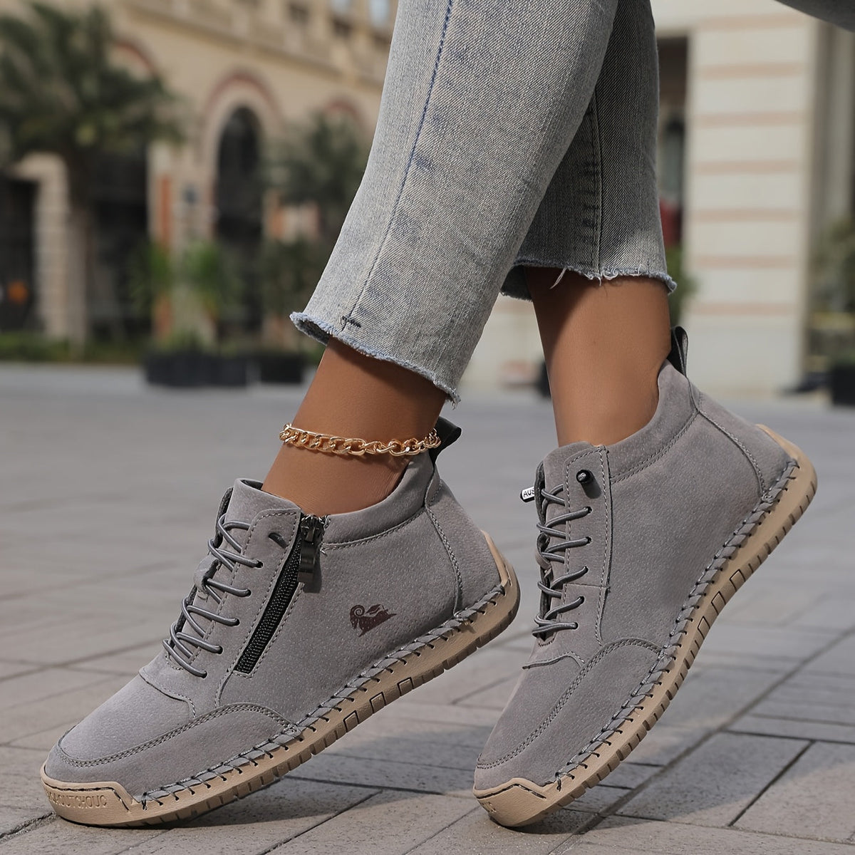 Bequeme Damen-Sneakers mit Schnürung
