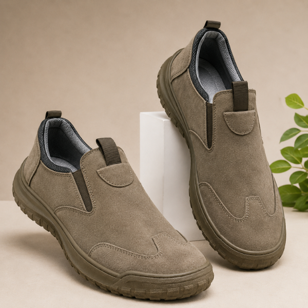 Herrenschuh, sehr leicht, mit rutschfester Sohle