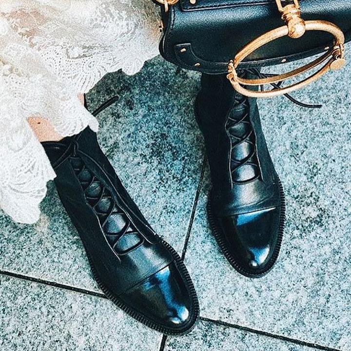 Elegante Schnür-Stiefeletten