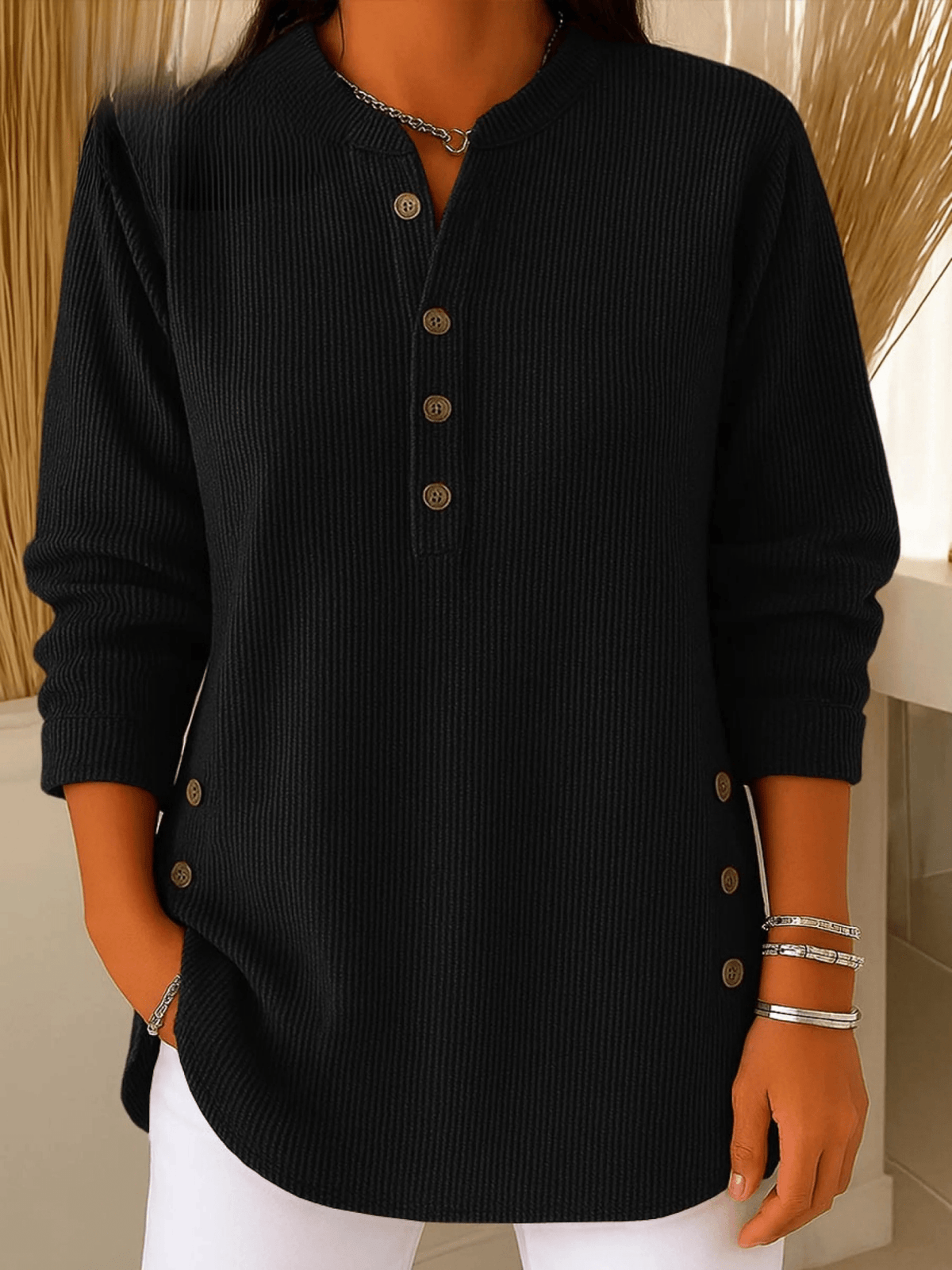 Geripptes Tunika-Top mit Henley-Ausschnitt und seitlichem Knopfdetail
