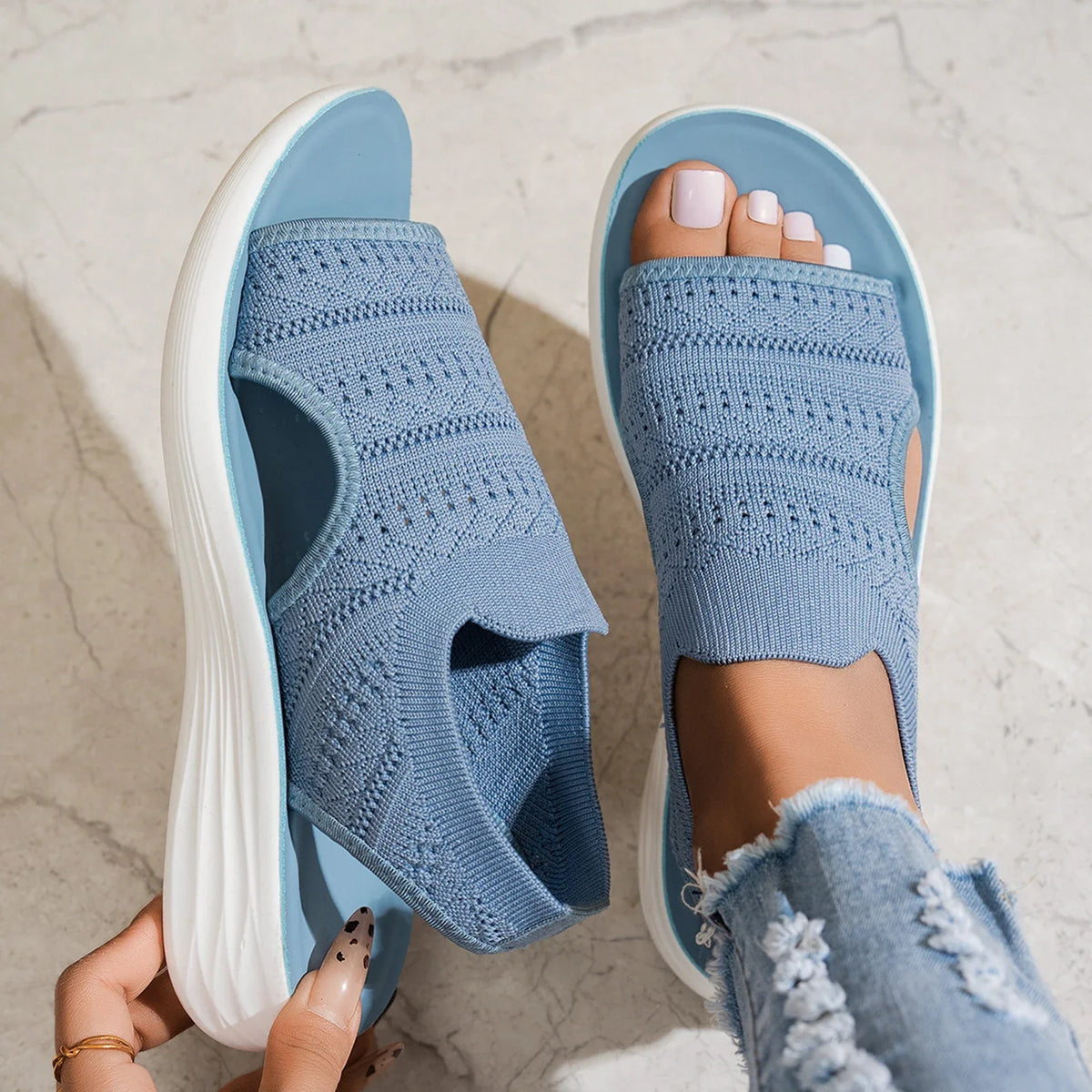 Sandale aus elastischem Mesh mit anatomischer Sohle / Komfort von Sneakers mit Frische von Sandalen