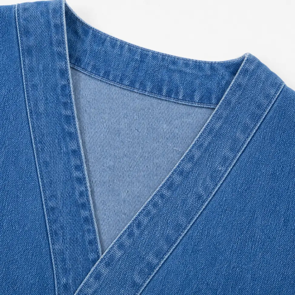 Kragenlose Cardigan in Soft-Denim-Optik mit Knopfleiste