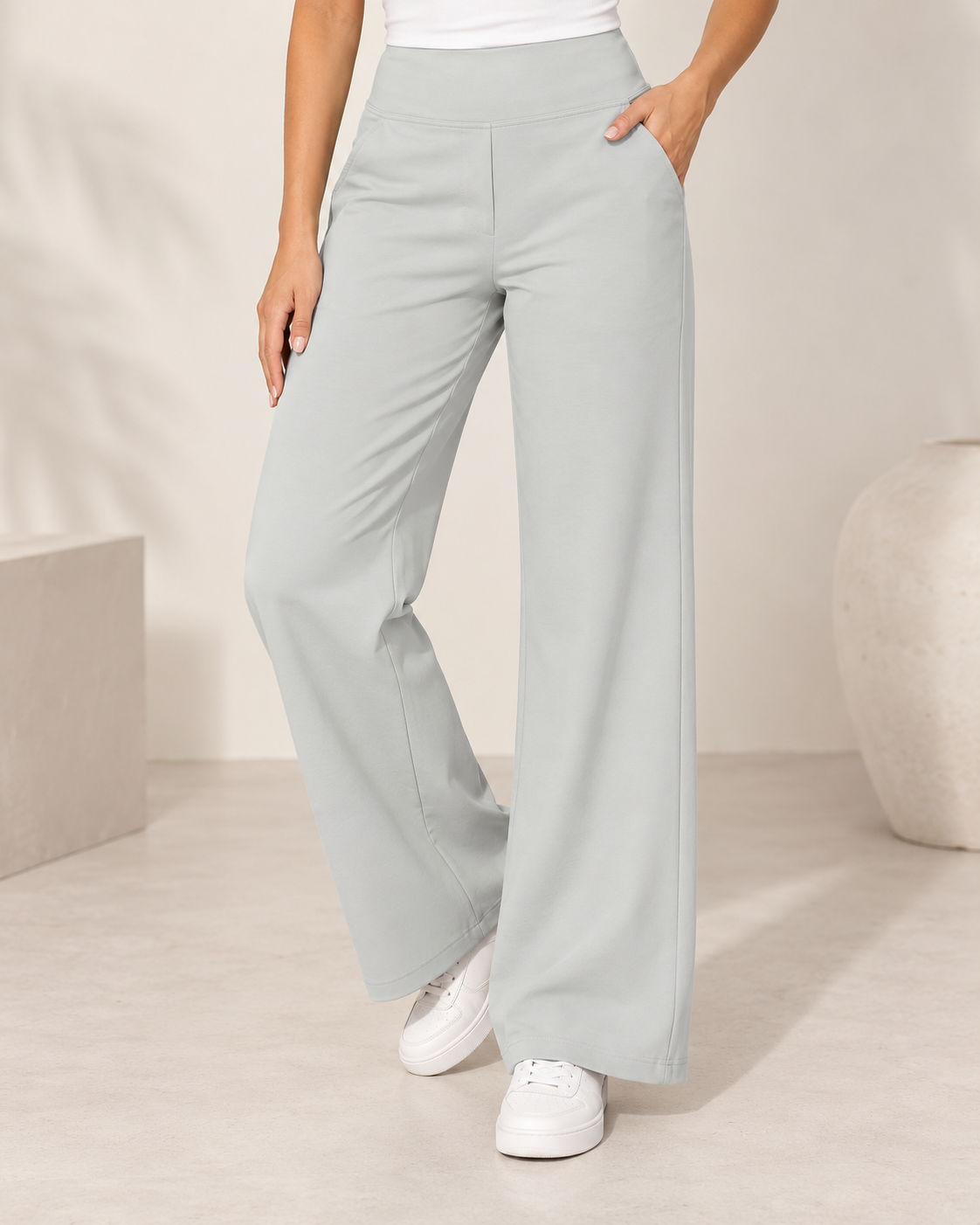 Komfortable Stretch-Hose mit weiten Beinen