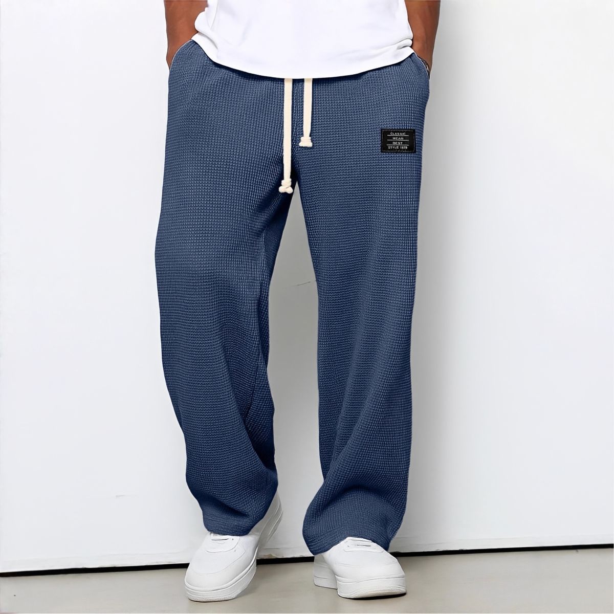 Bequeme Herrenhose mit weiter Passform und verstellbarem Bund