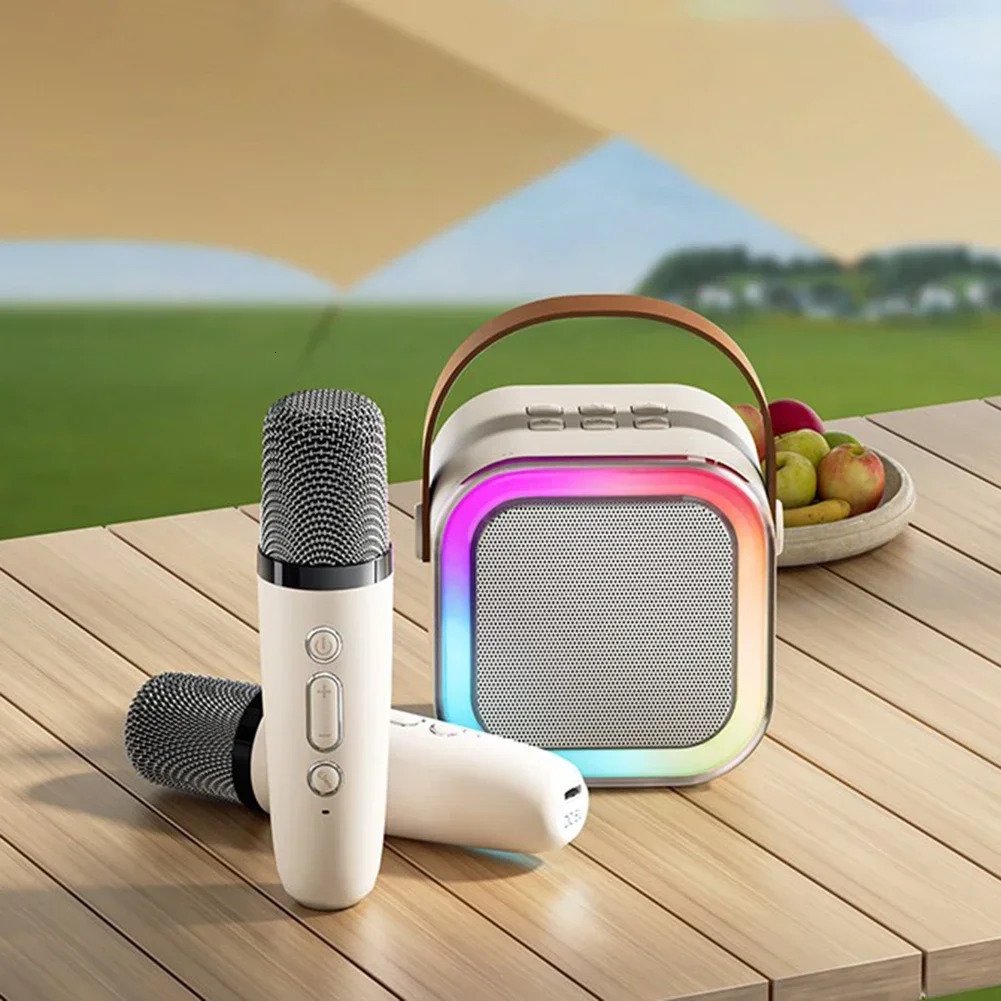 Mini Karaoke-Gerät für Kinder mit 2 kabellosen Mikrofonen – klarer Klang, Bluetooth & 5 Stimmveränderungen